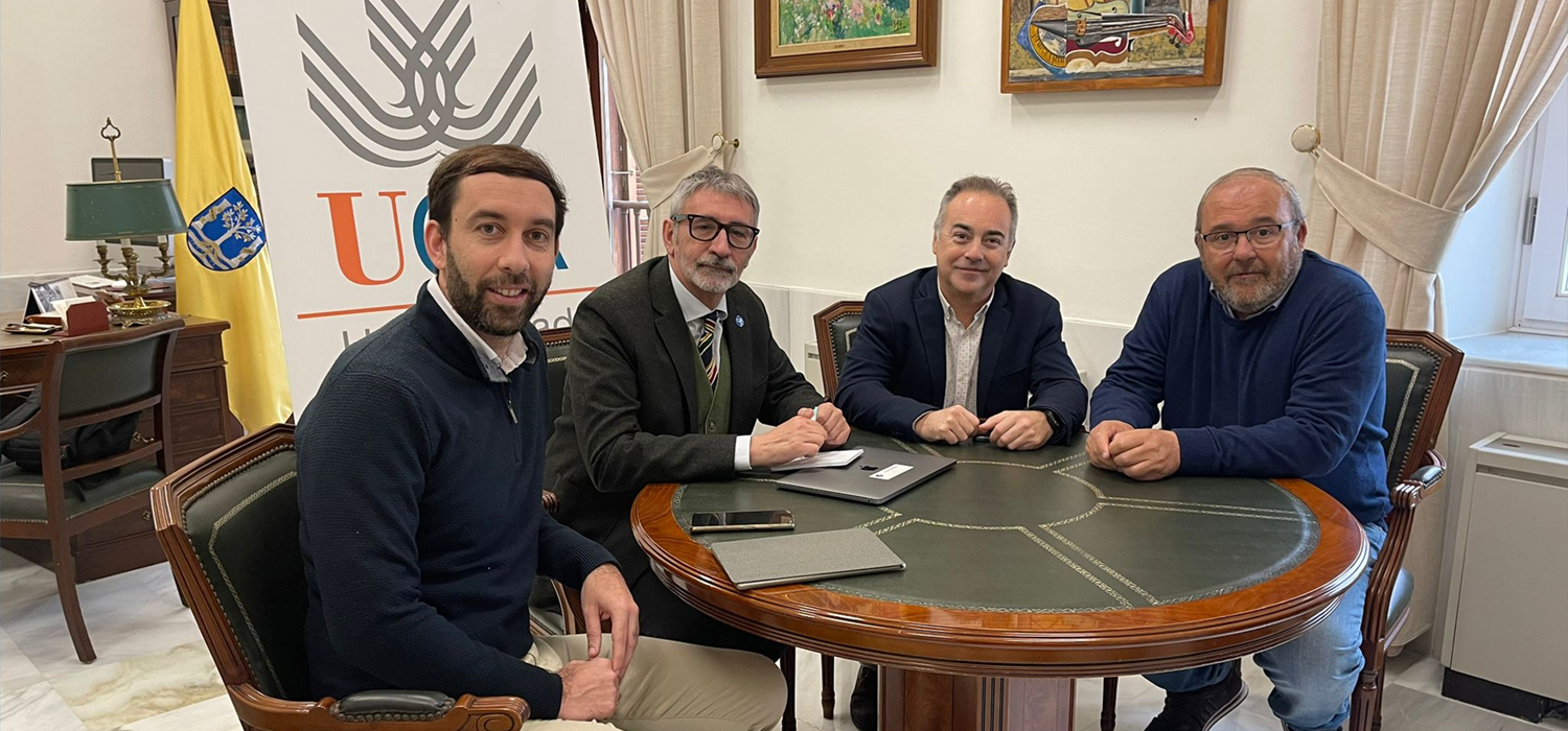 Imagen de la noticia: UCA y AJE Cádiz cooperarán en actividades empresariales y de emprendimiento